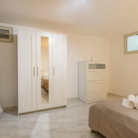 בית נופש Dimora Caravigna קרוביניו